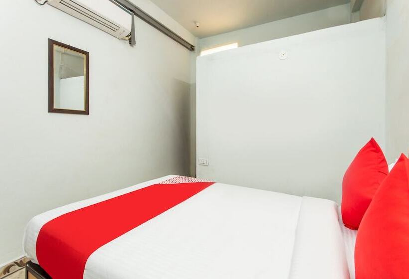 호텔 Shree Palace By Oyo Rooms