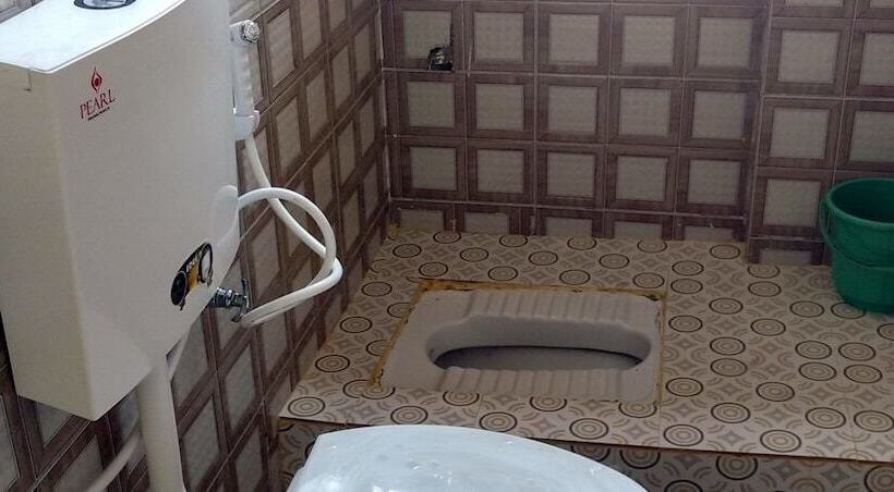 酒店 Sree Guru Sannidhi A Budget Luxury Lodge