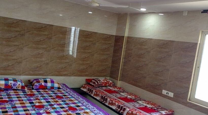 酒店 Sree Guru Sannidhi A Budget Luxury Lodge