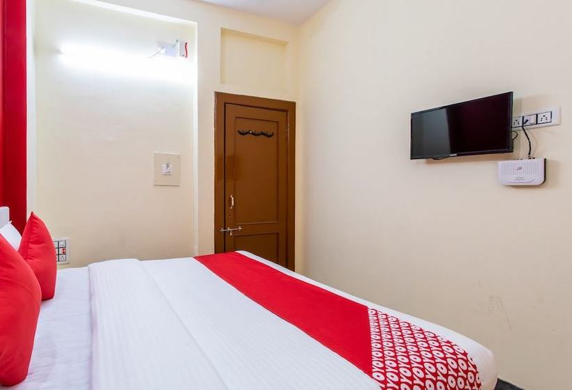Oyo 24109 Hotel Santushti