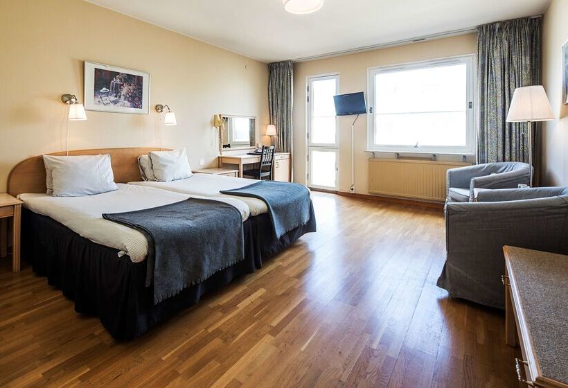 First Hotel Statt