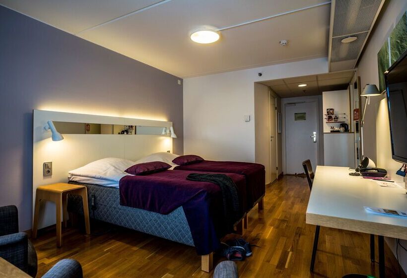 هتل Scandic Plaza Umeå