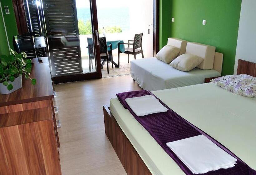 בית מלון כפרי Ana Murter