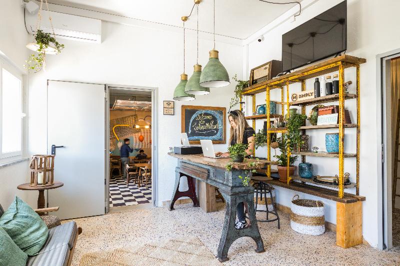 هتل Mute Hostel Milfontes