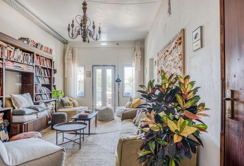 هتل Mute Hostel Milfontes