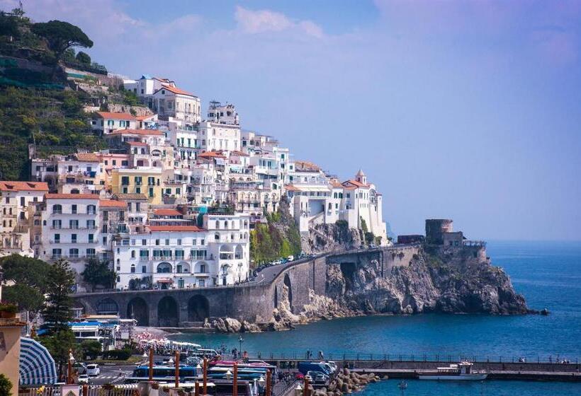 تختخواب و صبحانه Core Amalfitano City Suites