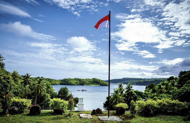 تختخواب و صبحانه The Hawk's Nest Resort