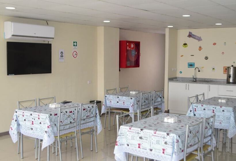 هتل Blu Bascuñan