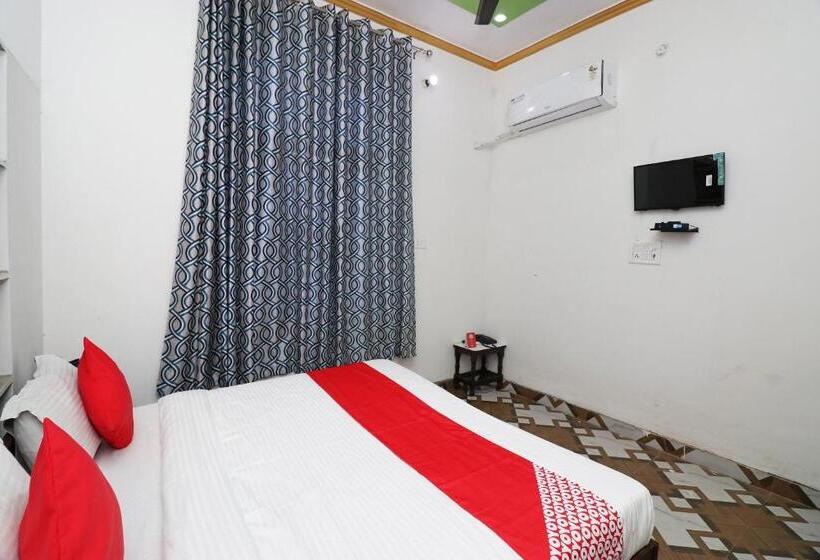 فندق 4 U By Oyo Rooms