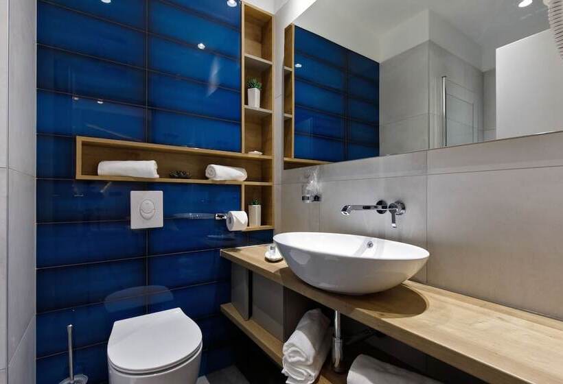 هتل Sailor Boutique Rooms