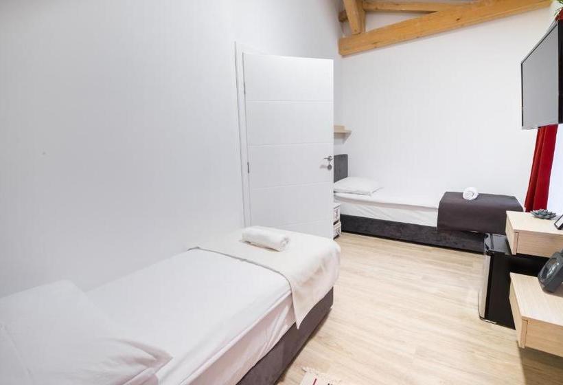 Bob Room  Hostel