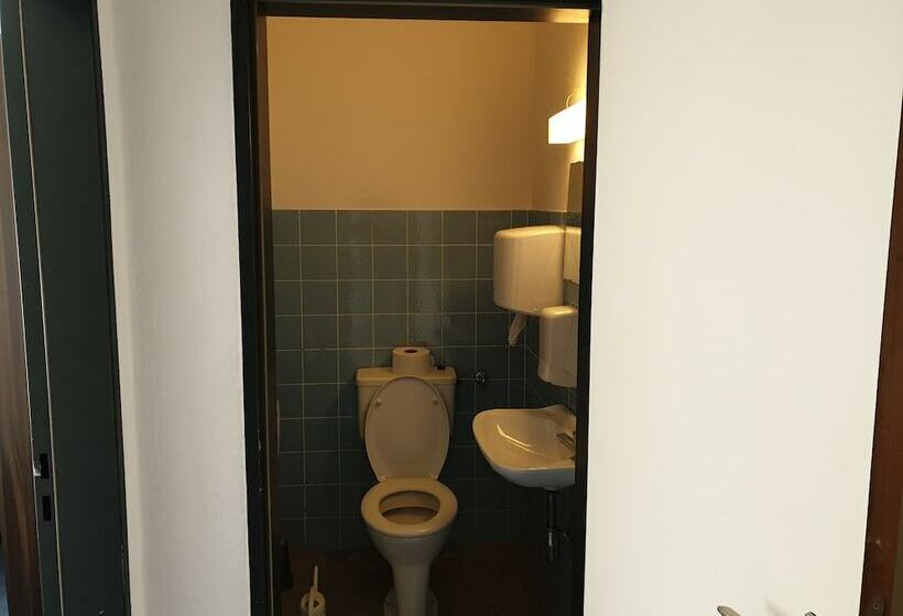 호스텔 Gästehäuser Neue Birken