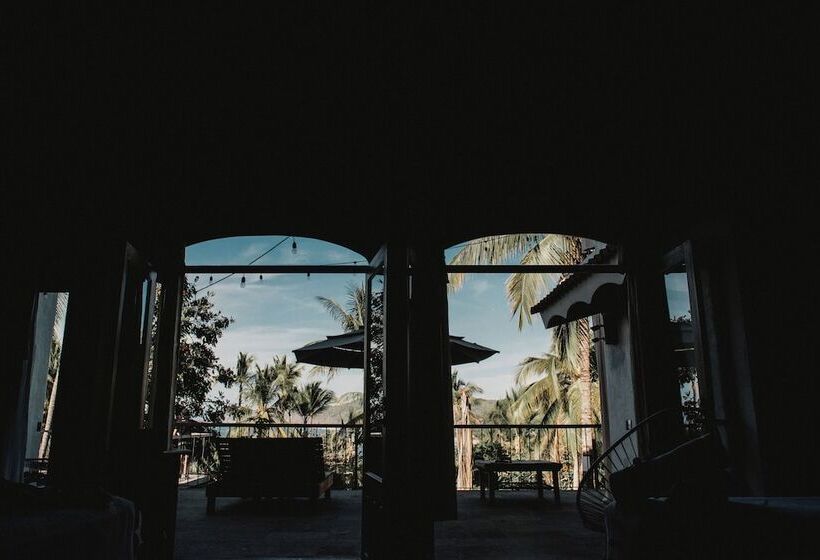 تختخواب و صبحانه Distrito 88   Hotel Boutique Only Adults