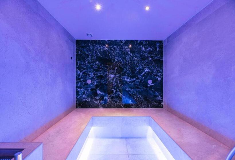 تختخواب و صبحانه Boutique Hotel Planlim
