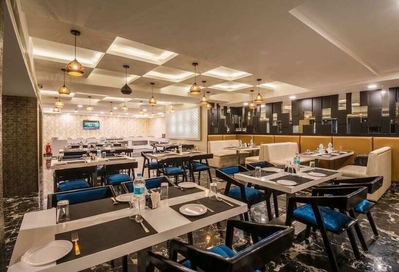 هتل Karunya Residency