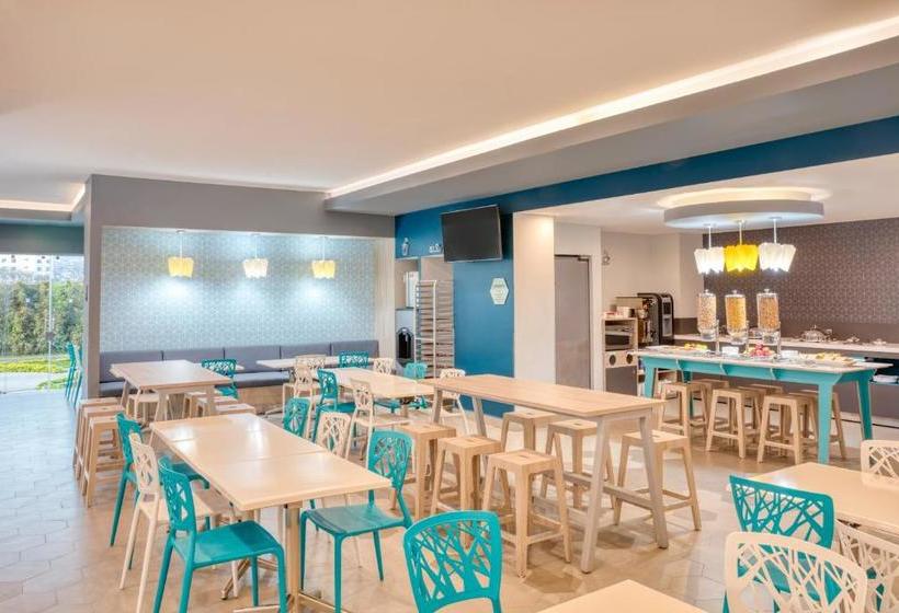 فندق One Tuxtla Gutierrez