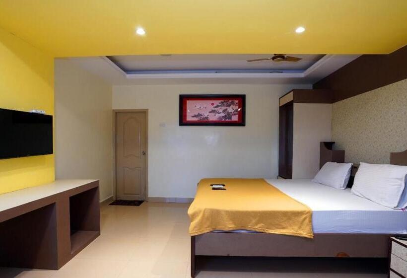 هتل Park Inn Beach Resort