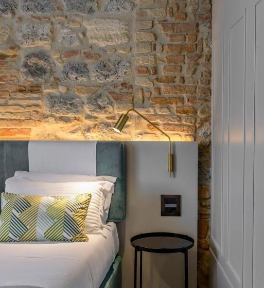 فندق ريفى Locanda Dei Logi