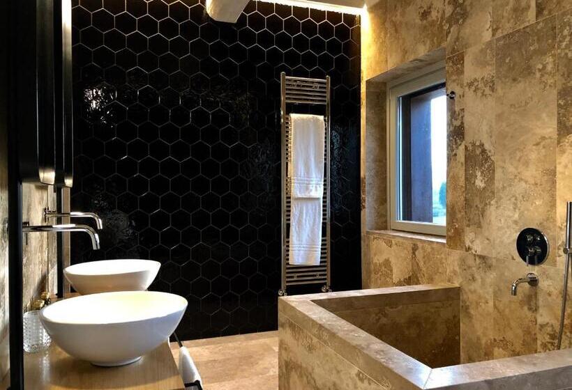 فندق ريفى Locanda Dei Logi
