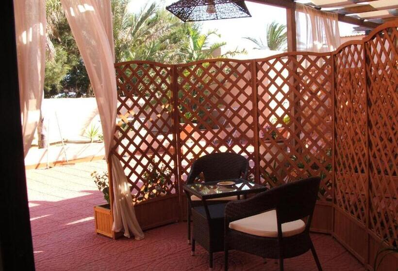 اقامتگاه B&b Villa Giulia