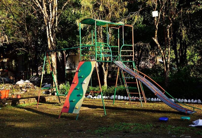 אתר נופש Sunita Corbett Retreat By Opensky