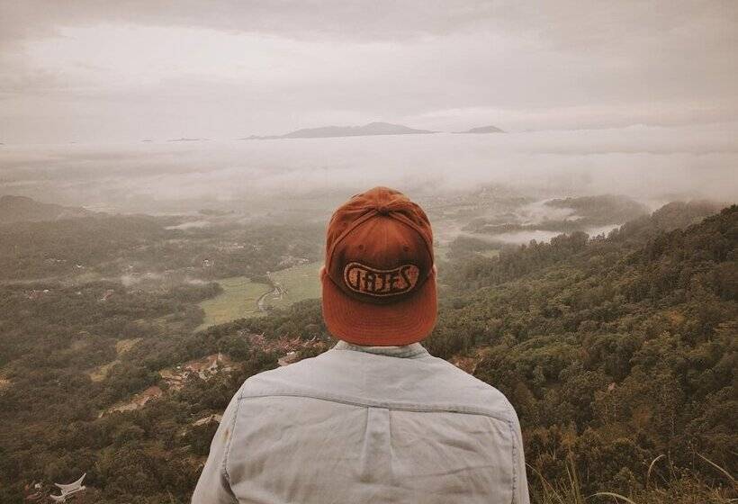 تختخواب و صبحانه Mama Tia Family Homestay