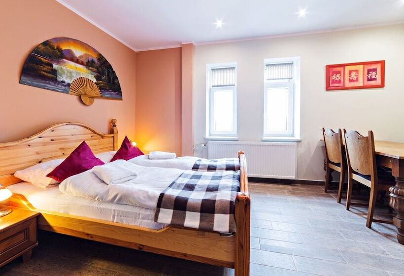 هتل Apartamenty Everysky Luxor Karkonoska