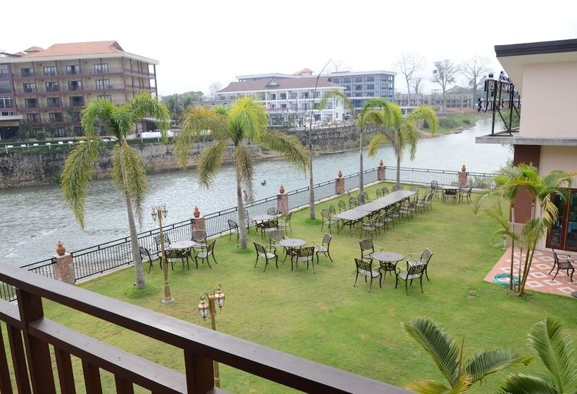 هتل Saksiri Riverside Boutique