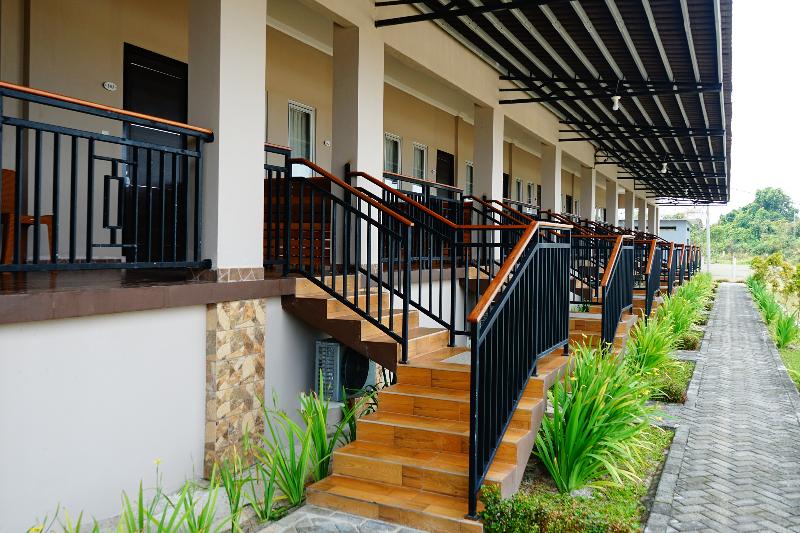 فندق Capital O 399 Kelayang Beach