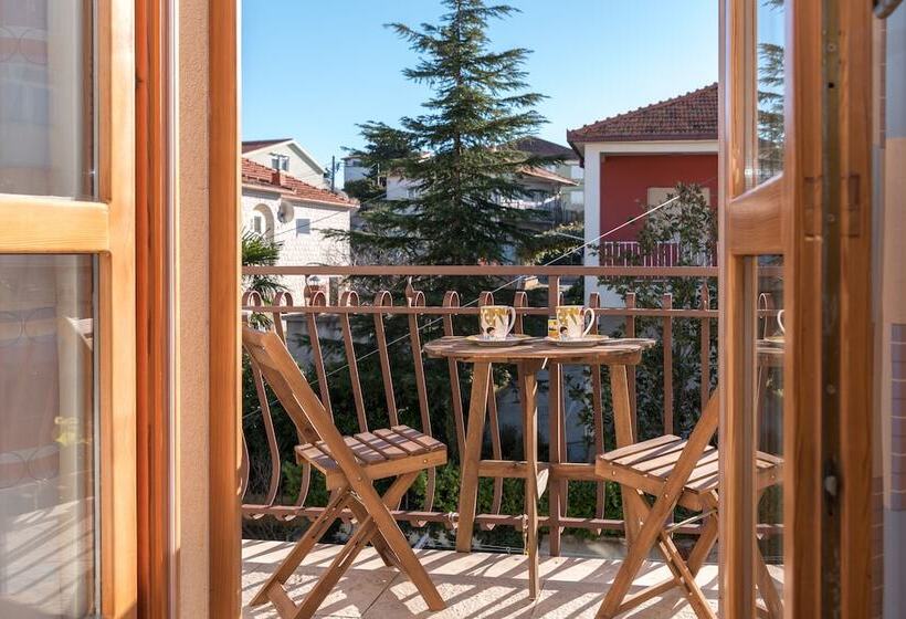 پانسیون House Bakica