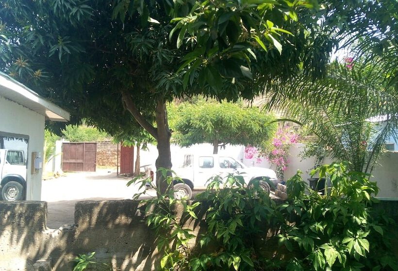 فندق Bb Tributary