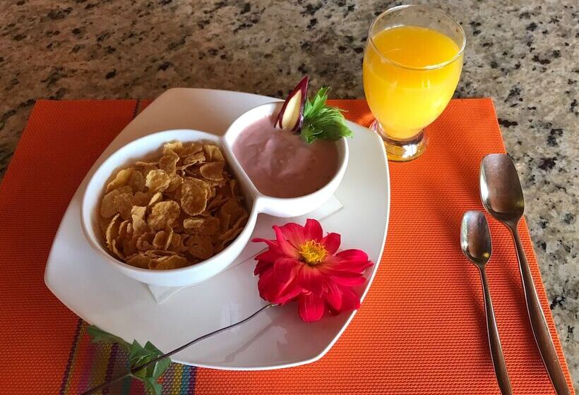 مسافرخانه Whitehouse Bed And Breakfast