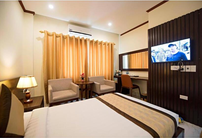 هتل Premier Vang Vieng