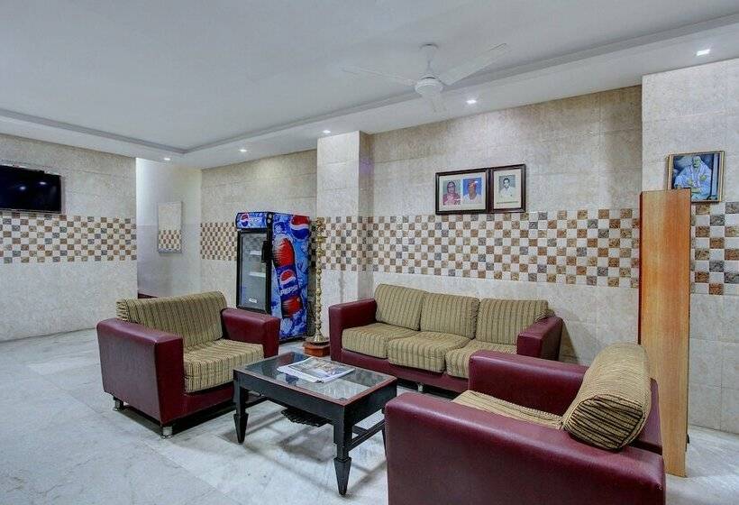 هتل Radhakrishna By Oyo Rooms