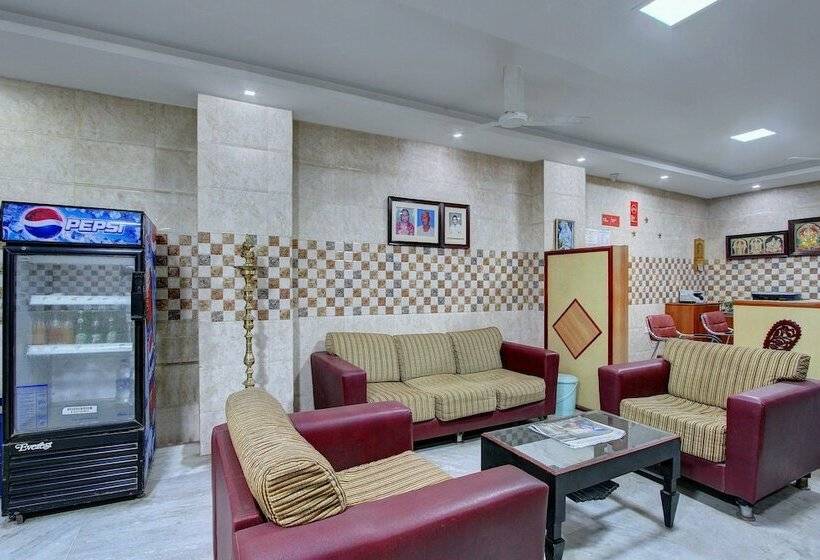 هتل Radhakrishna By Oyo Rooms