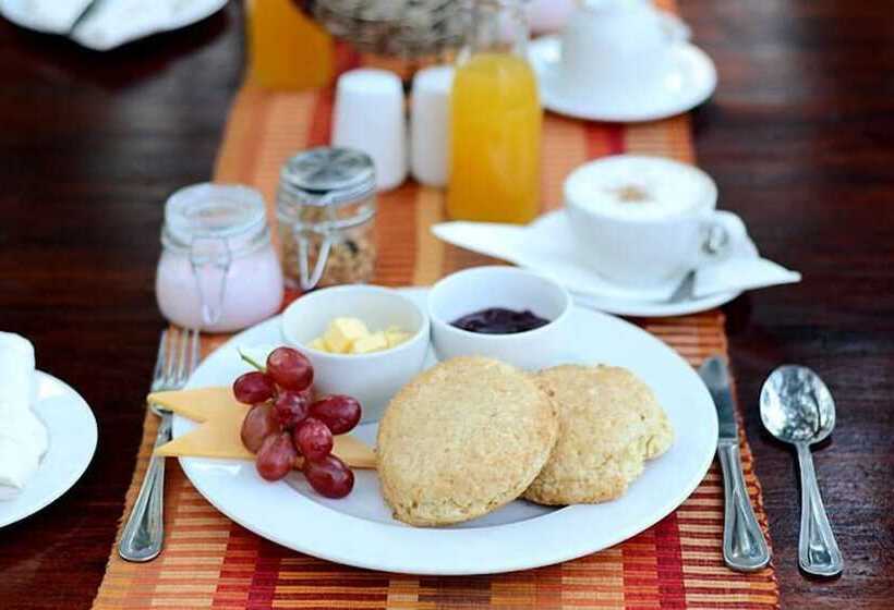 צימר The Moon And Sixpence Garden Guest House