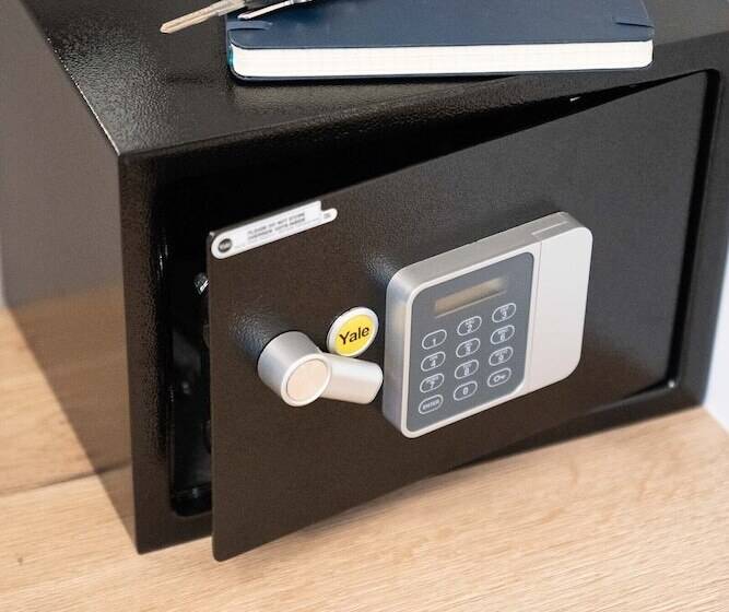 Chroma Fashions & Apartments