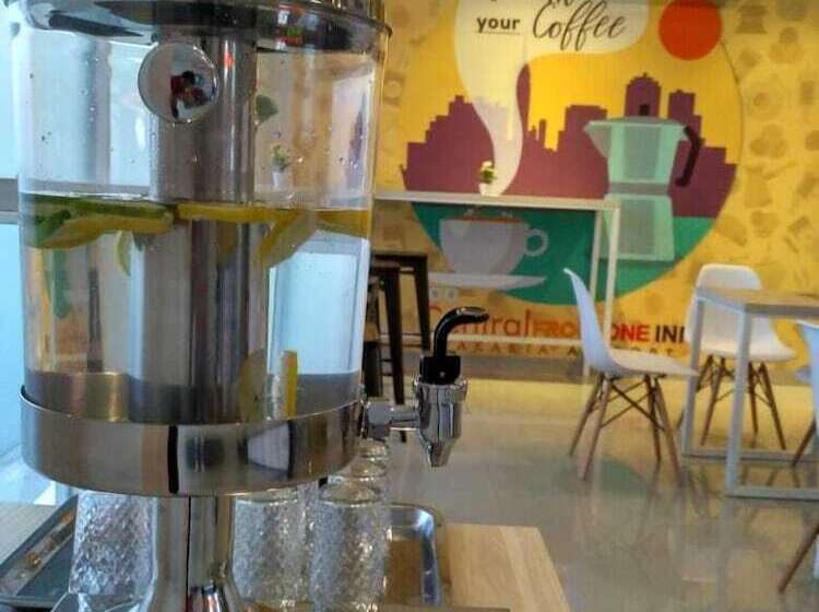 هتل Central Front One Inn Jakarta Airport