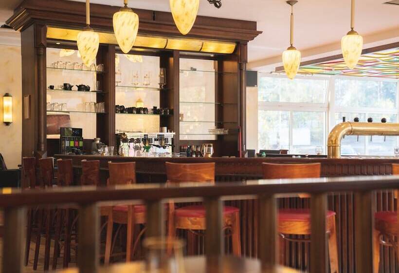 ホテル Lowenstein