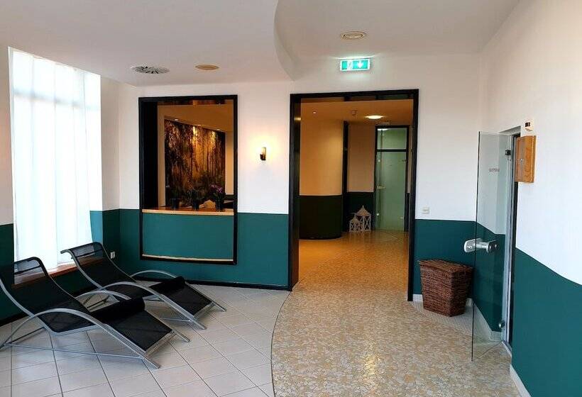 ホテル Lowenstein