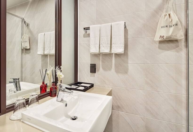 فندق Westernbay Marina