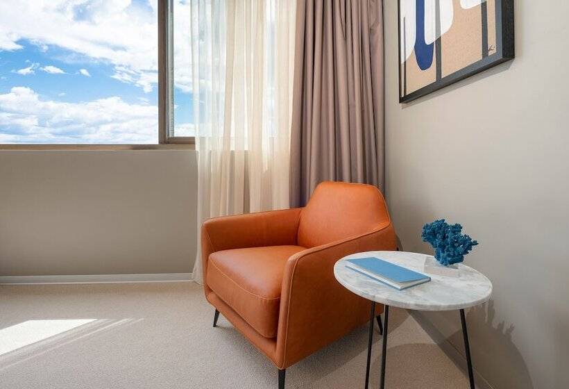 پانسیون Royal Suitessky