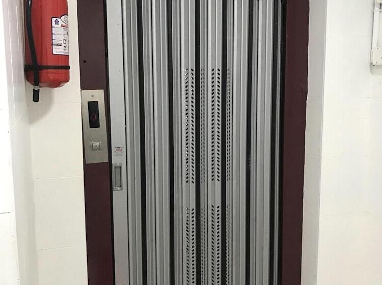 هتل Sm Mansion Near Harbour & High Court