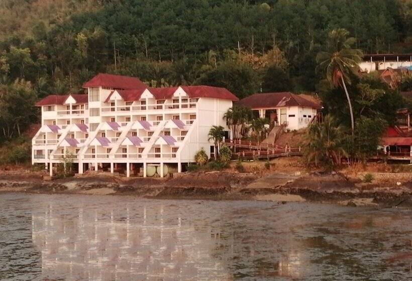 Jansom Beach Resort