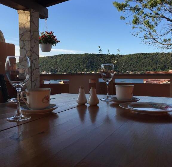 پانسیون Guesthouse Tariba