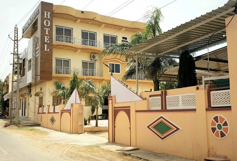 فندق Ishwar Nain