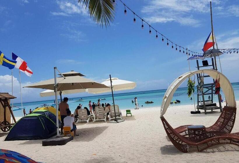 فندق Jelly's Haven Resort