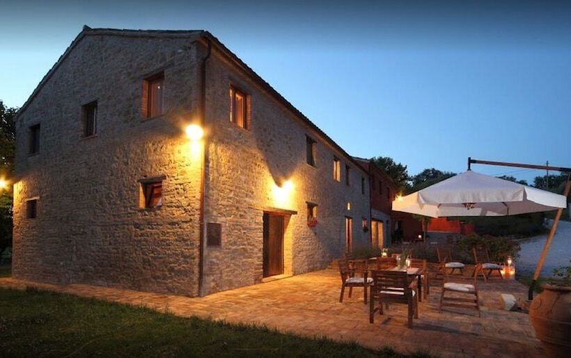 فندق ريفى Agriturismo Segnavento   Zaccagnini