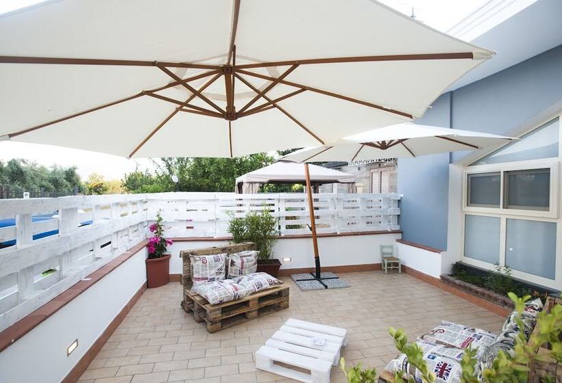 تختخواب و صبحانه City Pompei Accommodations