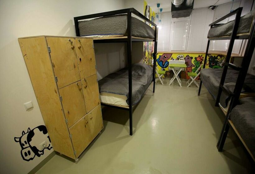 Hostel 69